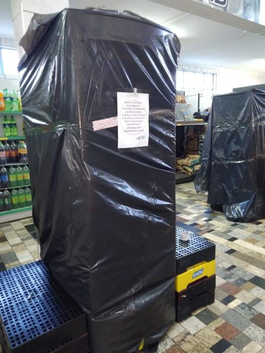 Foto 9 de 18 — Setor de bebidas é isolado em supermercados de Boa Esperança do Sul
